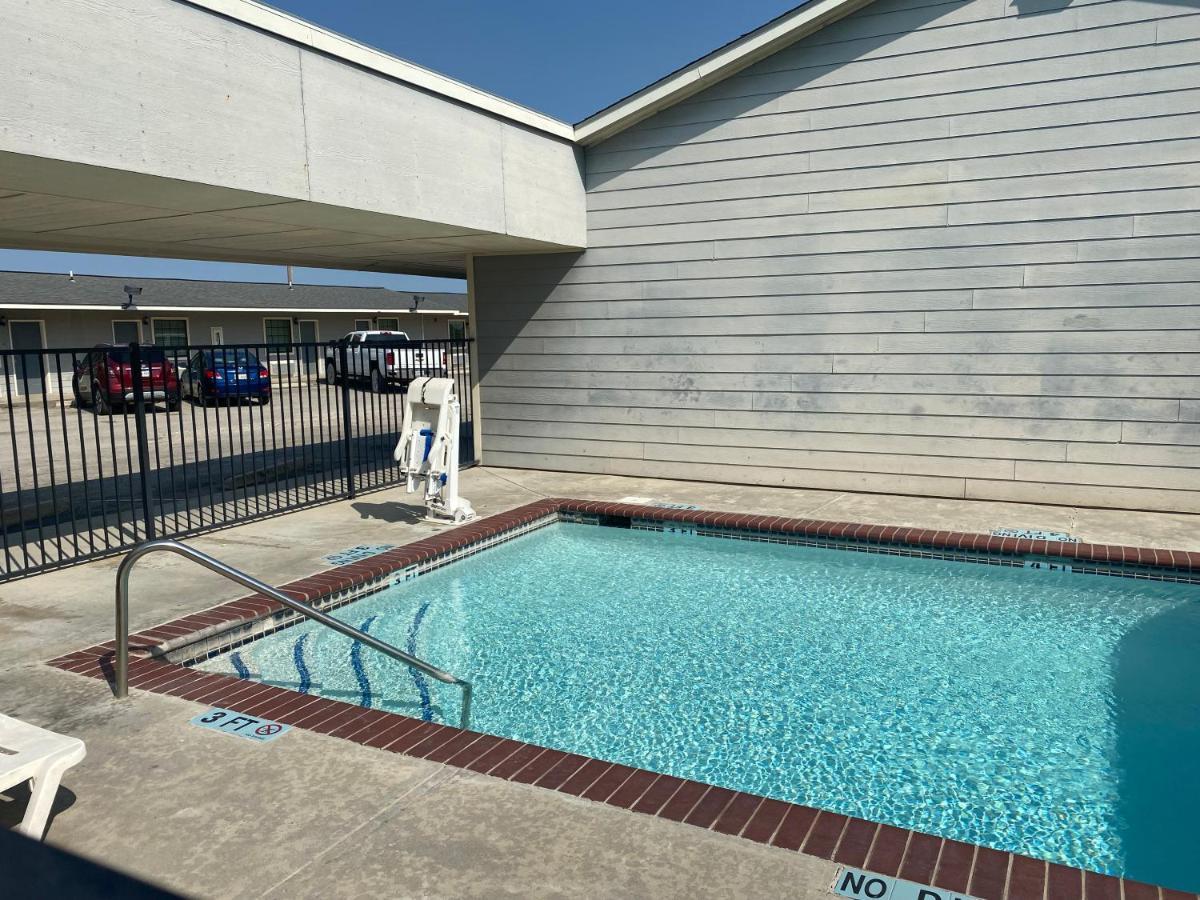 Southern Inns And Suites Now Offering Rv Spaces For Rent Yorktown المظهر الخارجي الصورة
