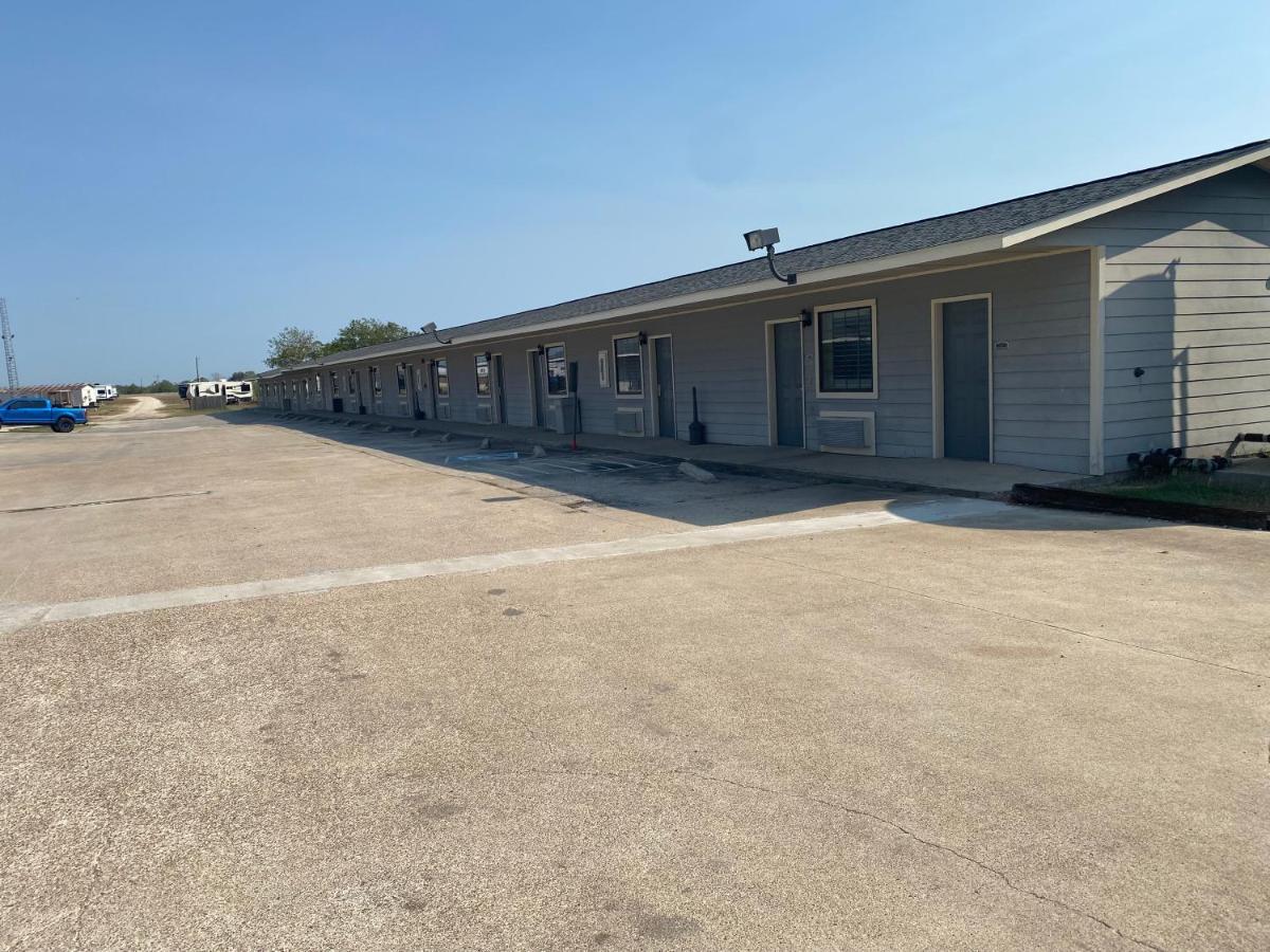 Southern Inns And Suites Now Offering Rv Spaces For Rent Yorktown المظهر الخارجي الصورة