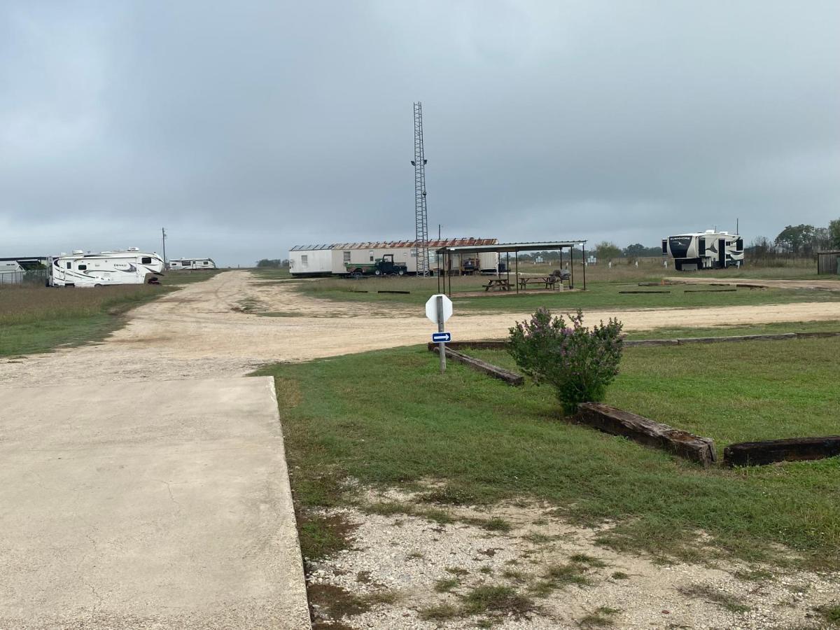 Southern Inns And Suites Now Offering Rv Spaces For Rent Yorktown المظهر الخارجي الصورة