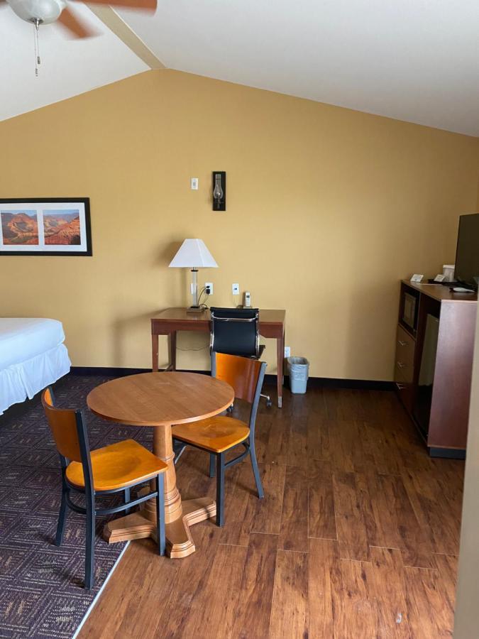 Southern Inns And Suites Now Offering Rv Spaces For Rent Yorktown المظهر الخارجي الصورة